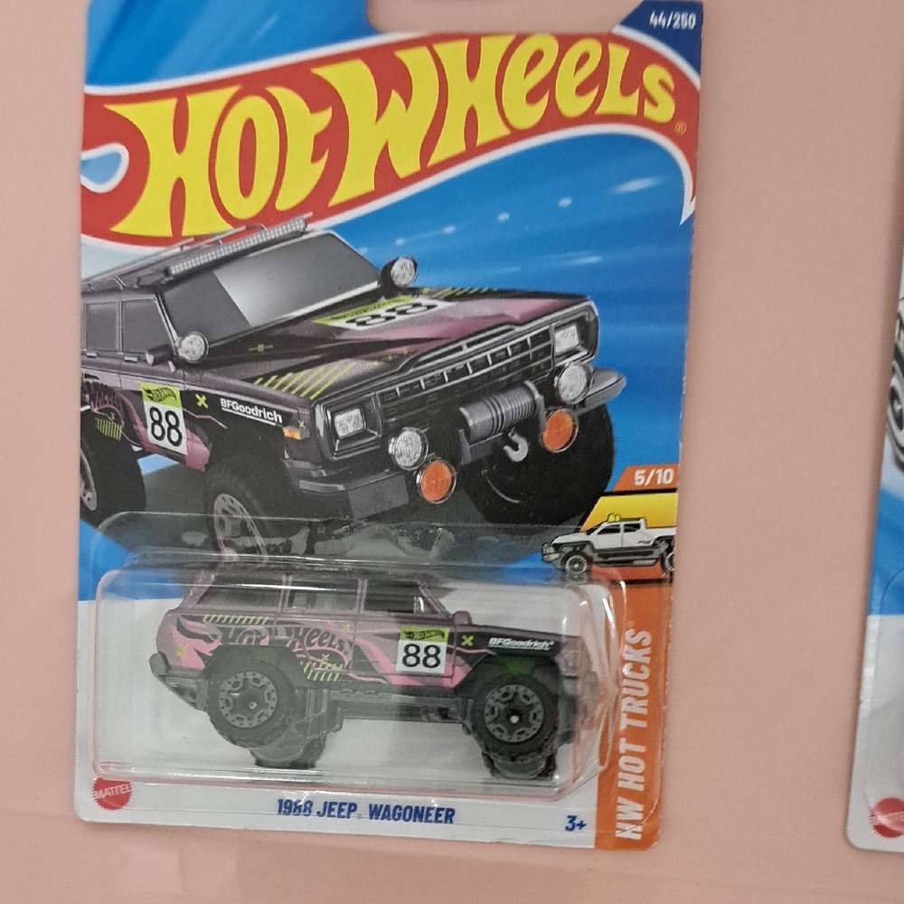 Collectable Set Of Hotwheels - Picture 5 of 7